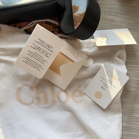 Chloe Leather C Crossbody Bag Black - Picture 13 of 13